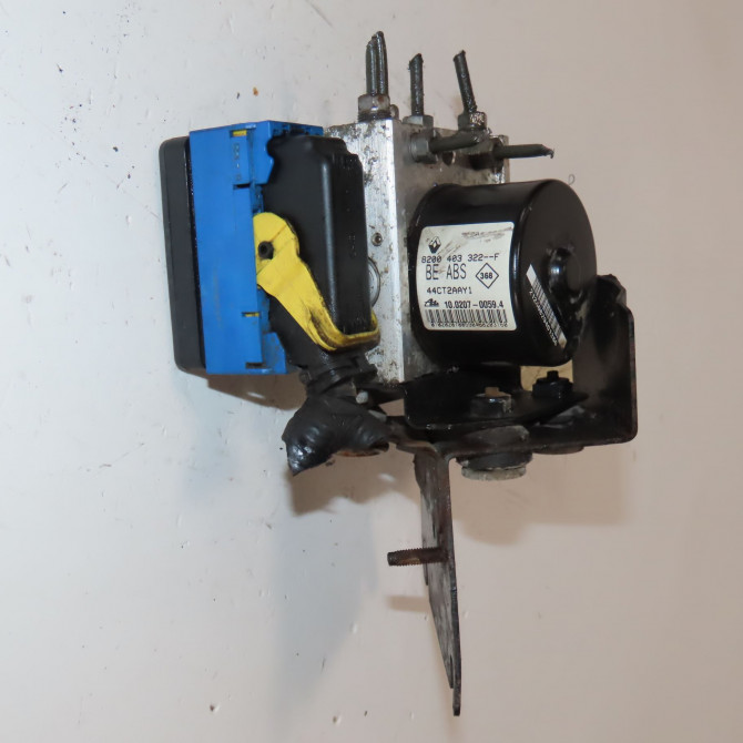 Unité hydraulique ABS occasion  Renault TWINGO II (CN0_) 1.2 (cn0d) (2007-2014) 3 portes   8201044236  4