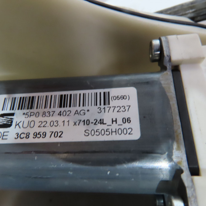 Mecanisme + moteur lève-glace avant droit occasion  Seat ALTEA (5P1) 1.6 tdi (2009)   5P0837462  2