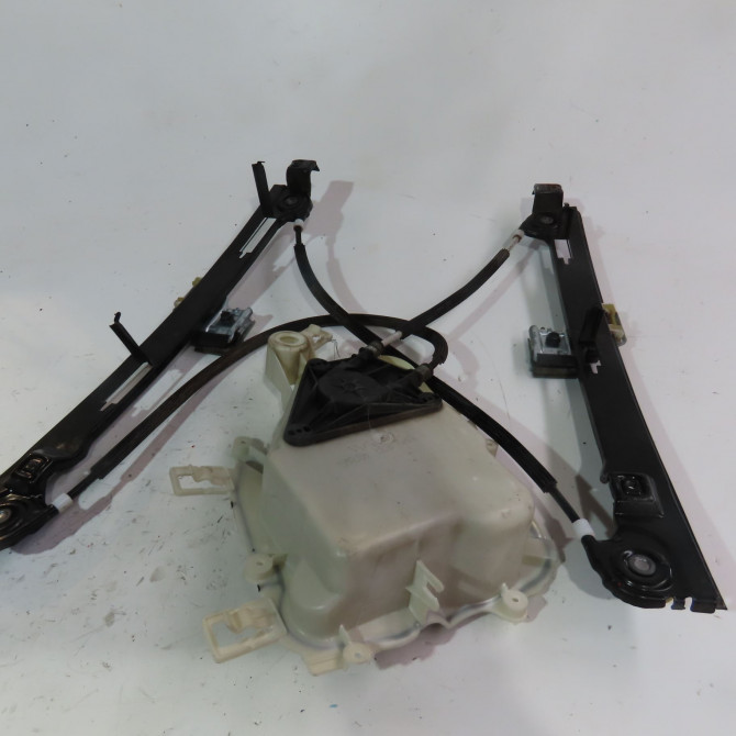 Mecanisme + moteur lève-glace avant droit occasion  Seat ALTEA (5P1) 1.6 tdi (2009)   5P0837462  4