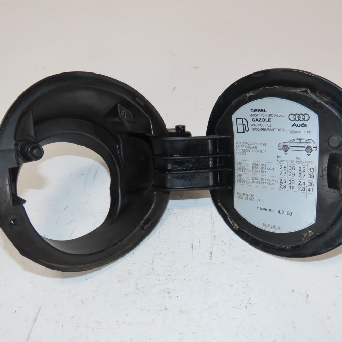 Volet de trappe carburant occasion  Audi A3 Sportback (8PA) 2.0 tdi (2004-2013) 5 portes   8P4809907DGRU  3