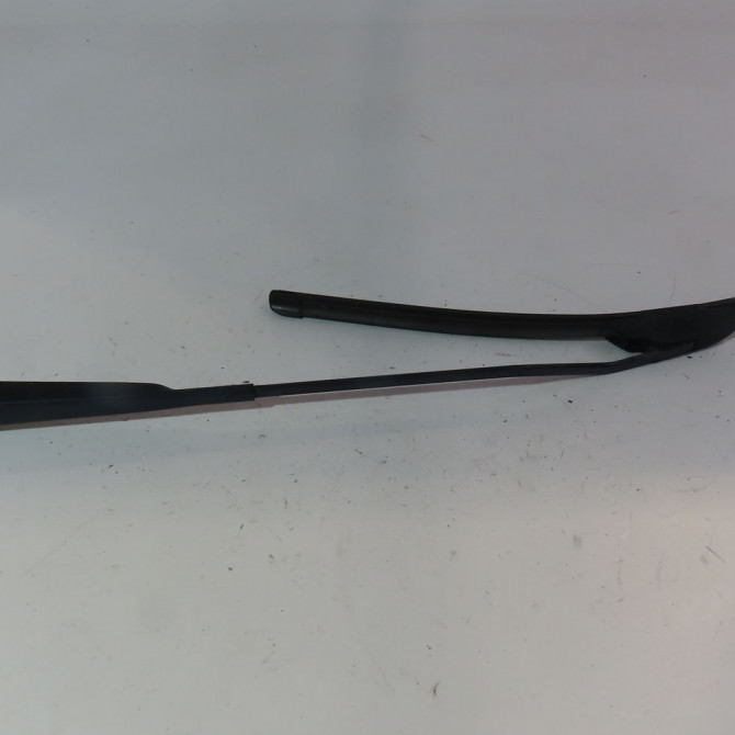 Bras essuie-glace avant droit occasion  Renault KANGOO Express (FW0/1_) 1.5 dci 70 (fw0a, kw0v) (2008) 4 portes   7701066442  1