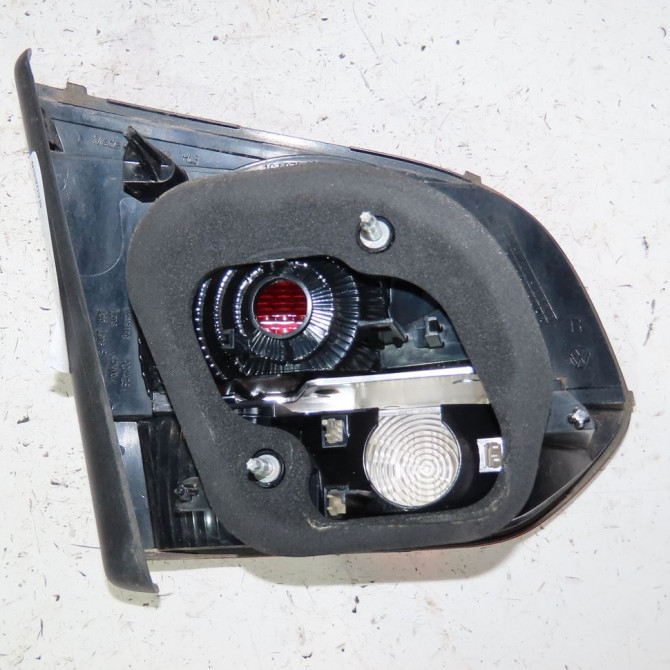 Feu arrière intérieur droit occasion  Volkswagen vw GOLF VI (5K1) 1.4 (2008-2012) 5 portes   5K0945094G  2