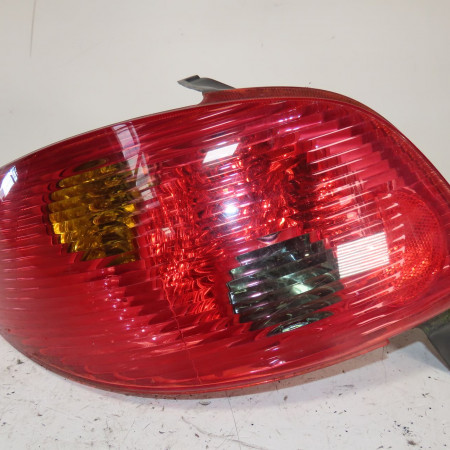 Feu arrière gauche occasion  Peugeot 206+ (2L_, 2M_) 1.4 i (2lkfwa, 2mkfwa) (2009-2013) 3 portes   6350S0 