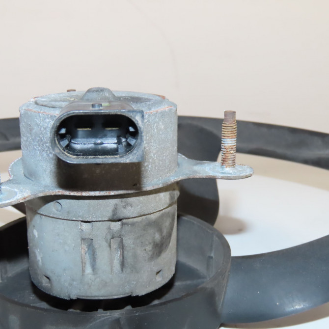 Moteur ventilateur radiateur occasion  Peugeot 206+ (2L_, 2M_) 1.4 hdi eco 70 (2009-2013) 5 portes   125383  3