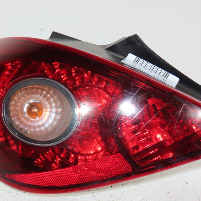 Feu arrière gauche occasion  Opel CORSA E (X15) 1.3 cdti (08, 68) (2014)   93189401  1