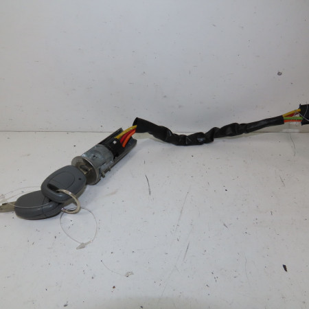 Antivol de direction occasion  Renault TWINGO I (C06_) 1.2 16v (c06c, c06d, c06k) (2001-2007) 3 portes   7701046639 