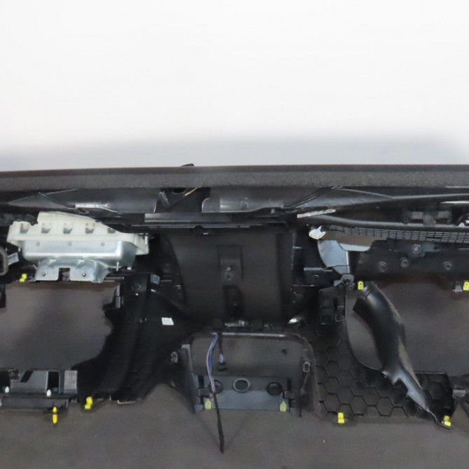 Planche de bord occasion  Ford FIESTA VII (HJ, HF) 1.0 ecoboost (2017)   2688430  2