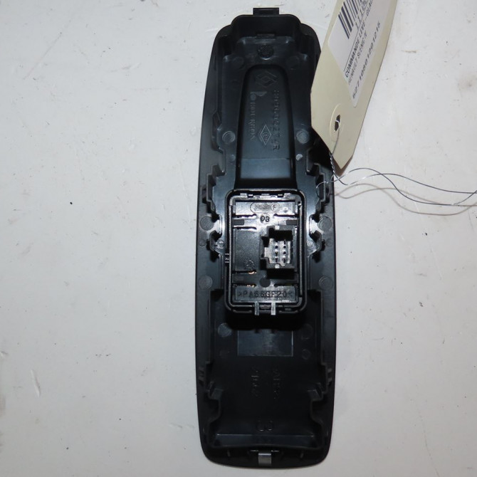 Commande lève-glace porte avant droite occasion  Renault SCÉNIC IV (J9_) 1.2 tce 130 (2016)   254214896R  2