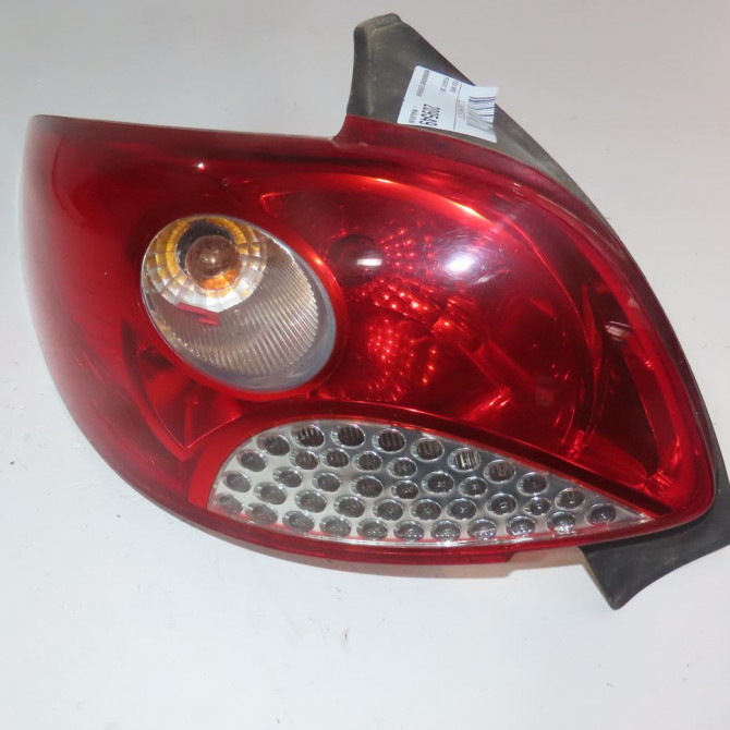 Feu arrière gauche occasion  Peugeot 206+ (2L_, 2M_) 1.4 hdi eco 70 (2009-2013) 5 portes   6350GV  1