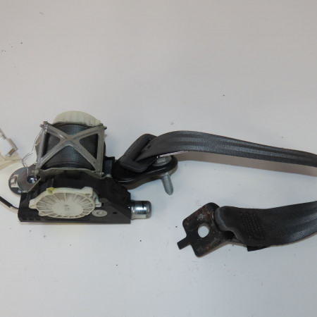 Ceinture arrière droite occasion  Renault CLIO III (BR0/1, CR0/1) 1.5 dci (c/br0g, c/br1g) (2005-2012) 5 portes   8200683948 