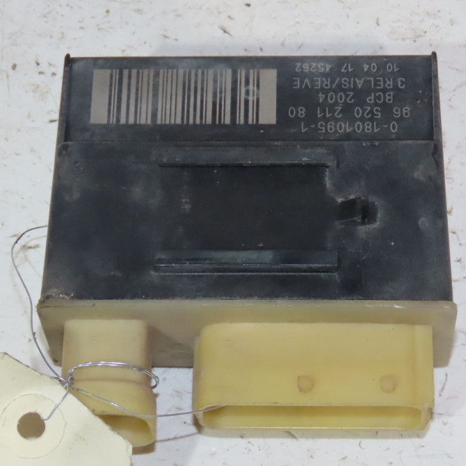 Boitier de préchauffage occasion  Citroën C3 II (SC_) 1.4 hdi 70 (sc8hzc, sc8hr0, sc8hp4) (2009) 5 portes   9652021180  3