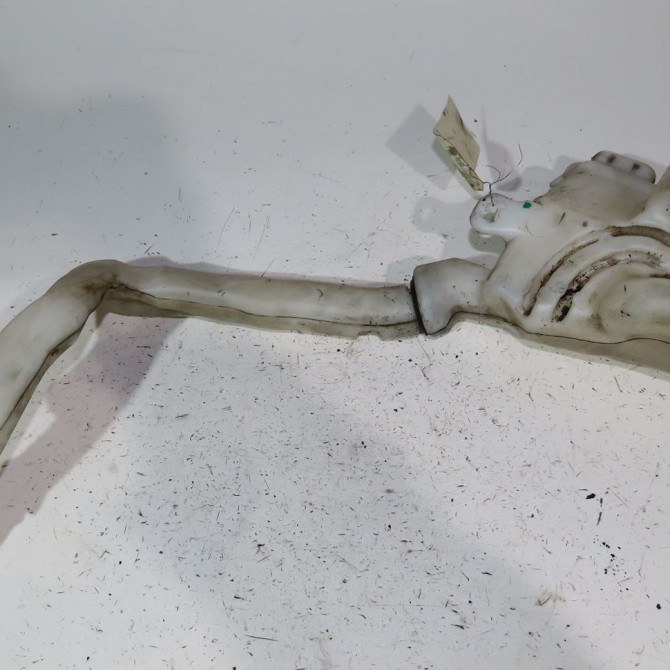 Reservoir lave-glace avant occasion  Citroën C3 II (SC_) 1.4 hdi 70 (sc8hzc, sc8hr0, sc8hp4) (2009) 5 portes   6431N6  2