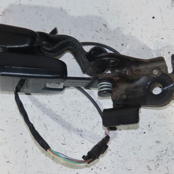 Ancrage ceinture arrière gauche occasion  Renault MEGANE III Coupé (DZ0/1_) 1.5 dci (dz0c, dz1a) (2008-2015)   888430005R  2