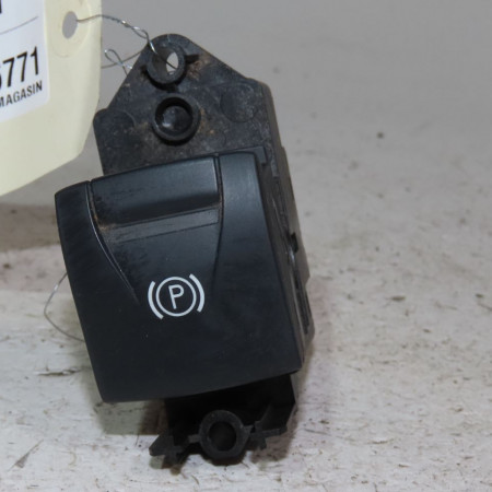 Interrupteur commande de frein a main occasion  Renault MEGANE IV Estate (K9A/M/N_) 1.5 dci 110 (2016)   363211899R 
