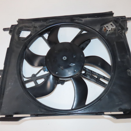 Moteur ventilateur radiateur occasion  Renault TWINGO III (BCM_, BCA_) 0.9 tce 90 (2014) 5 portes   214812232R 