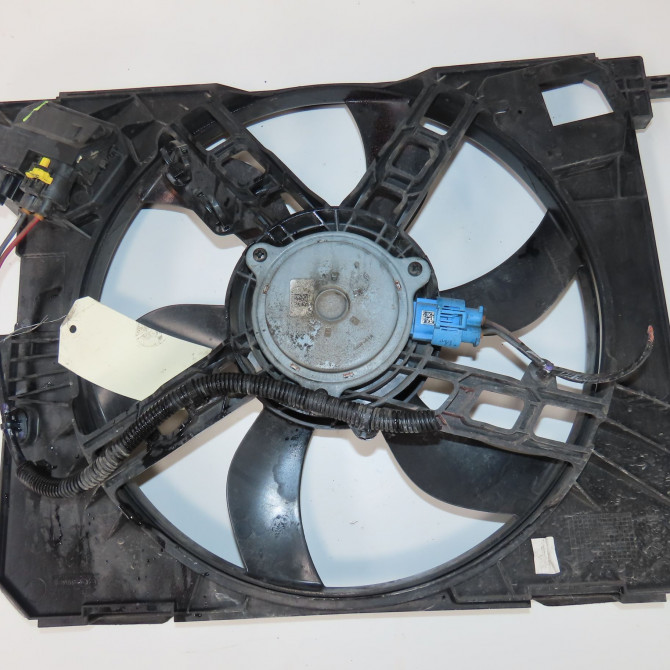 Moteur ventilateur radiateur occasion  Renault TWINGO III (BCM_, BCA_) 0.9 tce 90 (2014) 5 portes   214812232R  2