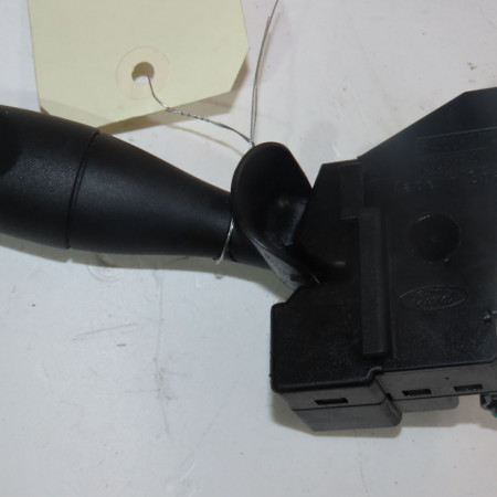 Commande eclairage occasion  Ford FIESTA V (JH_, JD_) 1.4 tdci (2001-2008) 5 portes   1356216 