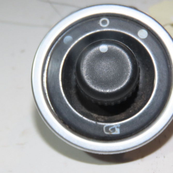 Commande rétroviseurs extérieures électriques occasion  Renault LAGUNA II (BG0/1_) 1.9 dci (bg1a, bg1w, bg0g) (2005-2007)   8200676536  1