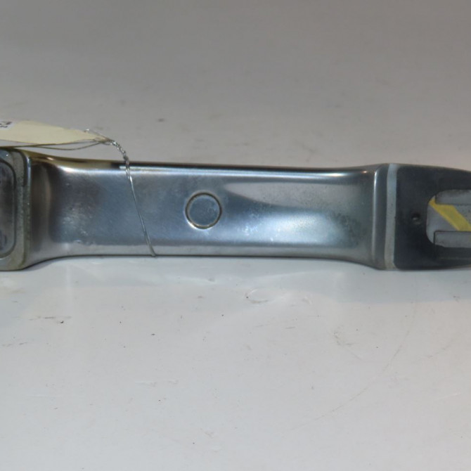 Poignee ext porte avg occasion  Renault LAGUNA II (BG0/1_) 1.9 dci (bg08, bg0g) (2001-2007)   7701472933  2