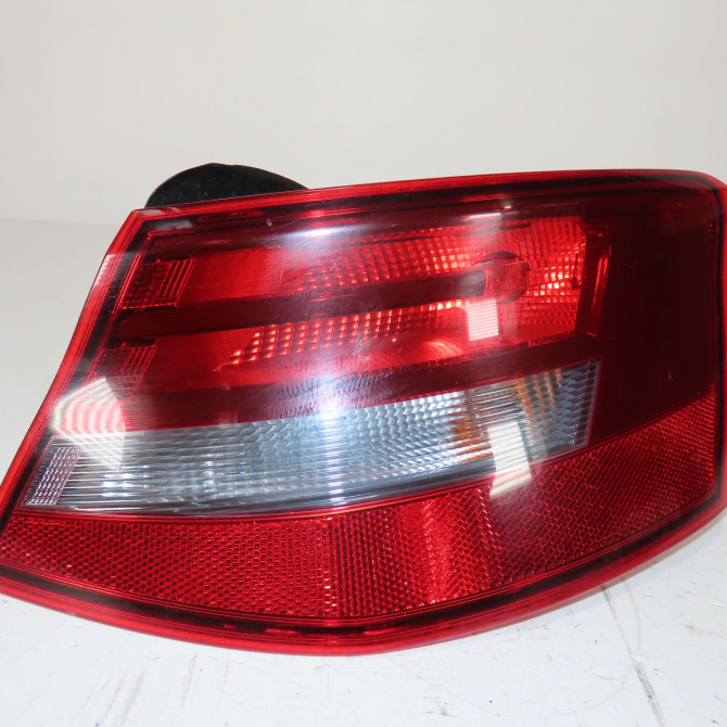 Feu arrière droit occasion  Audi A3 (8V1, 8VK) 1.6 tdi (2013-2017)   8V3945096C  1