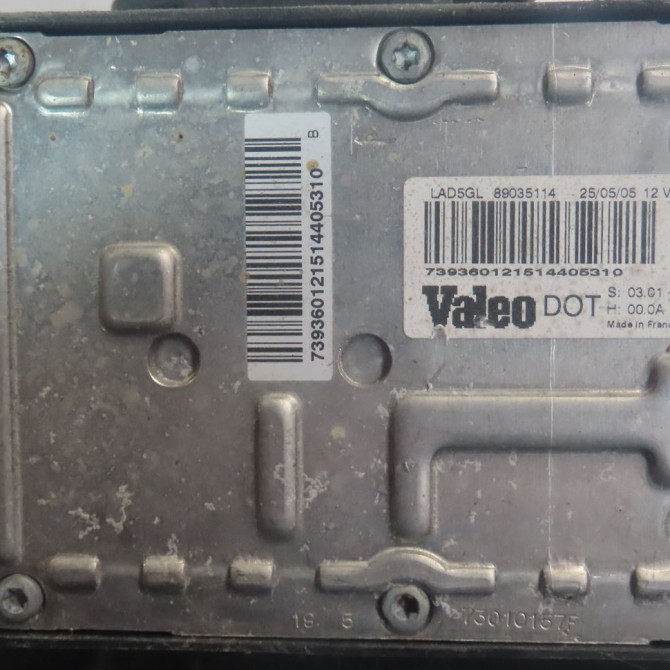 Phare gauche occasion  Renault LAGUNA II (BG0/1_) 1.9 dci (bg08, bg0g) (2001-2007)   7701476385  4