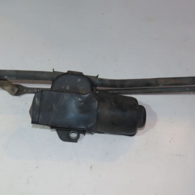 Moteur essuie-glace avant occasion  Alfa romeo 156 (932_) 1.9 jtd (932.axn00, 932.bxe00) (2004-2005)   60675771  2