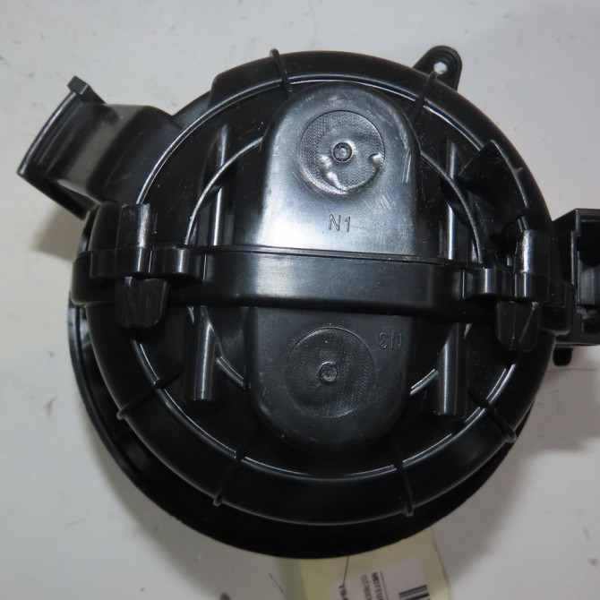 Moteur ventilateur chauffage occasion  Citroën C3 AIRCROSS II (2R_, 2C_) 1.2 puretech 110 (2rhnzb, 2rhnzw, 2rhnpx, 2rhnpj) (2017)   9818270880  2