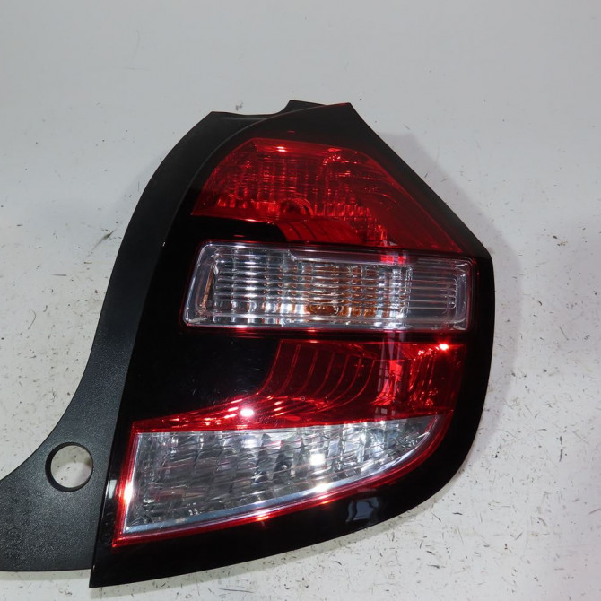 Feu arrière droit occasion  Renault TWINGO III (BCM_, BCA_) 1.0 sce 70 (2014) 5 portes   265501361R  1