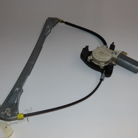 Mecanisme + moteur lève-glace avant droit occasion  Renault CLIO II (BB_, CB_) 1.5 dci (b/cb3m) (2005-2010) 3 portes   7701207254 