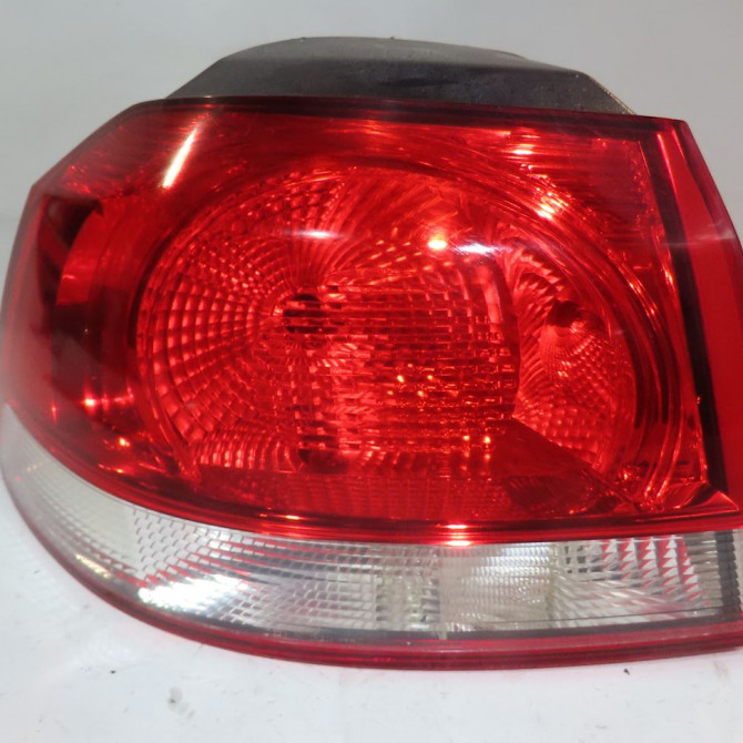 Feu arrière gauche occasion  Volkswagen vw GOLF VI (5K1) 1.6 tdi (2009-2012) 5 portes   5K0945095E  1