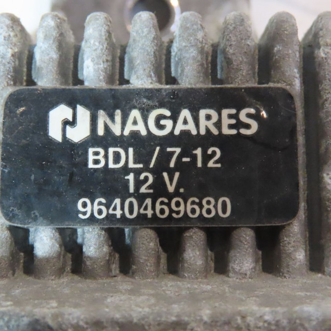 Boitier de préchauffage occasion  Peugeot PARTNER Monospace (5_, G_) 2.0 hdi (2000-2008) 3 portes   9640469680  2