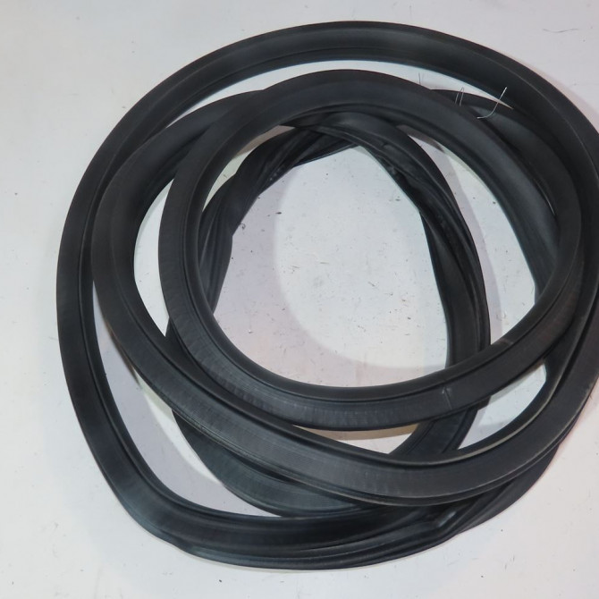 Joint porte avd occasion  Opel CORSA E (X15) 1.4 (08, 68) (2014)   13189013  1