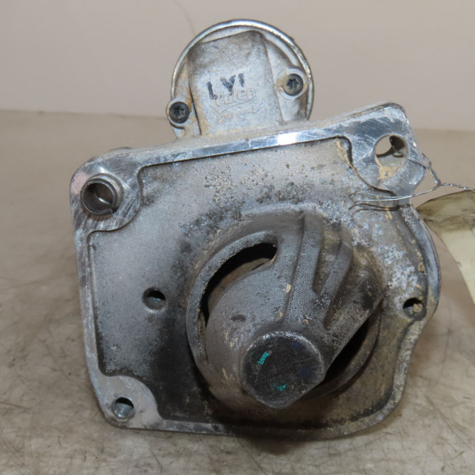 Démarreur occasion  Peugeot 3008 SUV (MC_, MR_, MJ_, M4_) 1.2 thp/ puretech 130 (mrhnsm, mrhnsu, mrhnsj, mrhnyw,... (2016)   9812715480  3