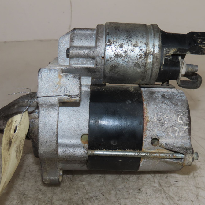 Démarreur occasion  Peugeot 3008 SUV (MC_, MR_, MJ_, M4_) 1.2 thp/ puretech 130 (mrhnsm, mrhnsu, mrhnsj, mrhnyw,... (2016)   9812715480  4