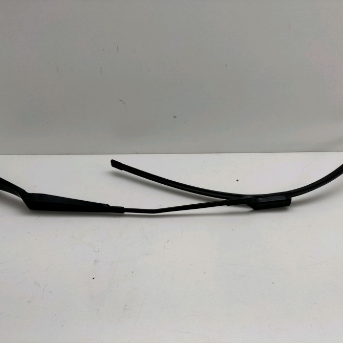 Bras essuie-glace avant droit occasion  Ford FOCUS III 2.3 rs awd (2015)   1868603  1