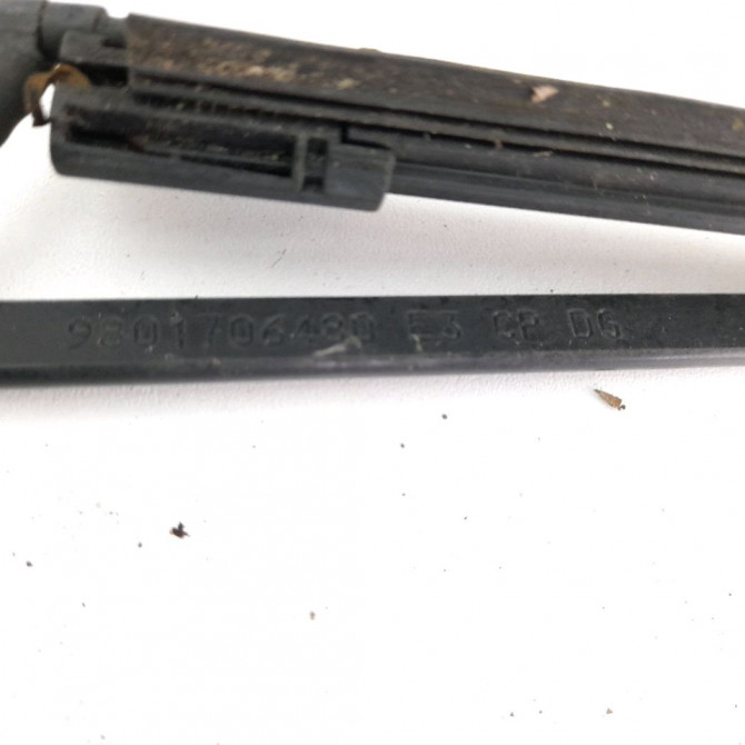 Bras essuie-glace avant droit occasion  Citroën C4 CACTUS 1.6 hdi 90 (2014)   1611871480  2