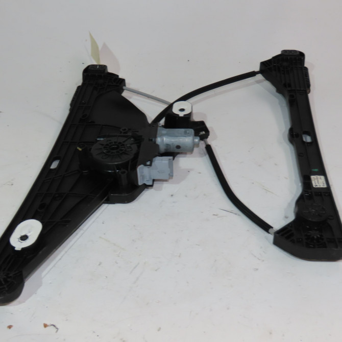 Mecanisme + moteur lève-glace avant droit occasion  Peugeot 208 II (UB_, UP_, UW_, UJ_) 1.5 bluehdi 100 (2019)   9829043380  1