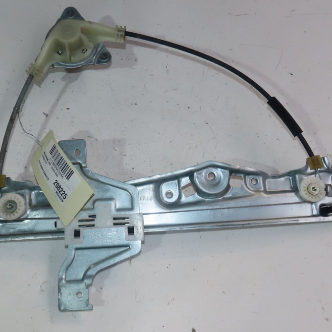 Mecanisme leve-glace arrière gauche occasion  Citroën C3 III (SX) 1.2 puretech 82 (2018) 5 portes   9815998380  1