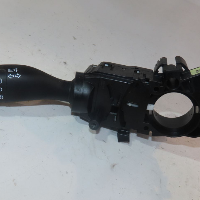 Commande eclairage occasion  Kia CARENS IV 1.7 crdi (2013)   94950A4000CA  1