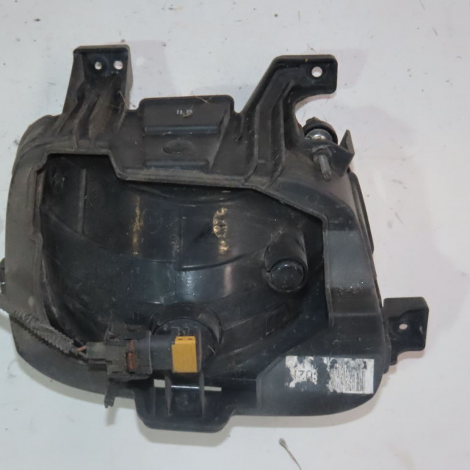 Phare antibrouillard avant droit occasion  Kia CARENS IV 1.7 crdi (2013)   92202A4020  2