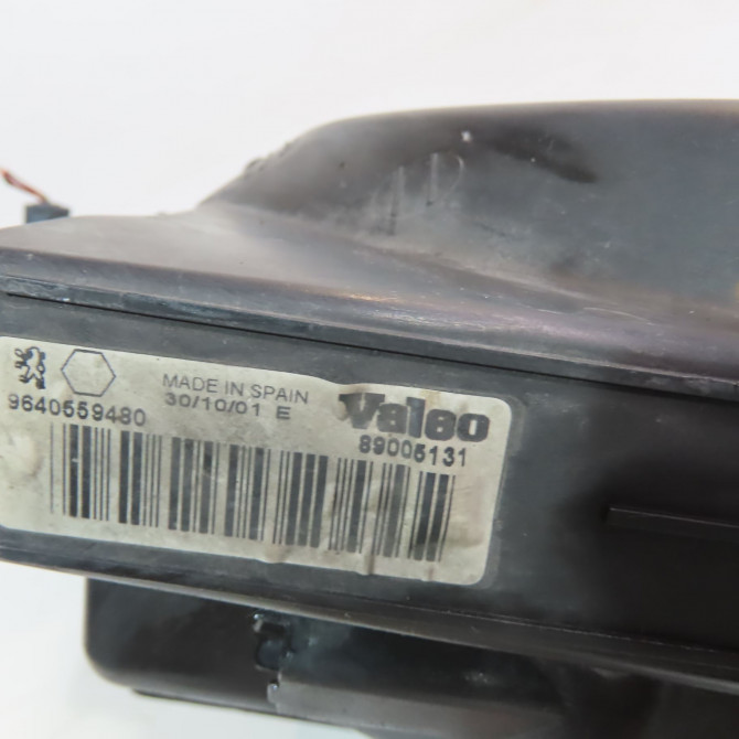 Phare droit occasion  Peugeot 206 3/5 portes (2A/C) 1.1 i (1998-2007)   9640559480  2