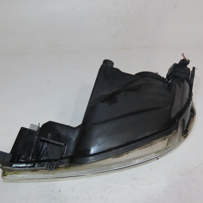 Phare droit occasion  Peugeot 206 3/5 portes (2A/C) 1.1 i (1998-2007)   9640559480  4
