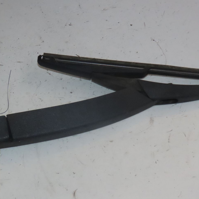 Bras essuie-glace arrière occasion  Citroën C4 CACTUS 1.2 vti 82 (2014) 5 portes   1611872280  1