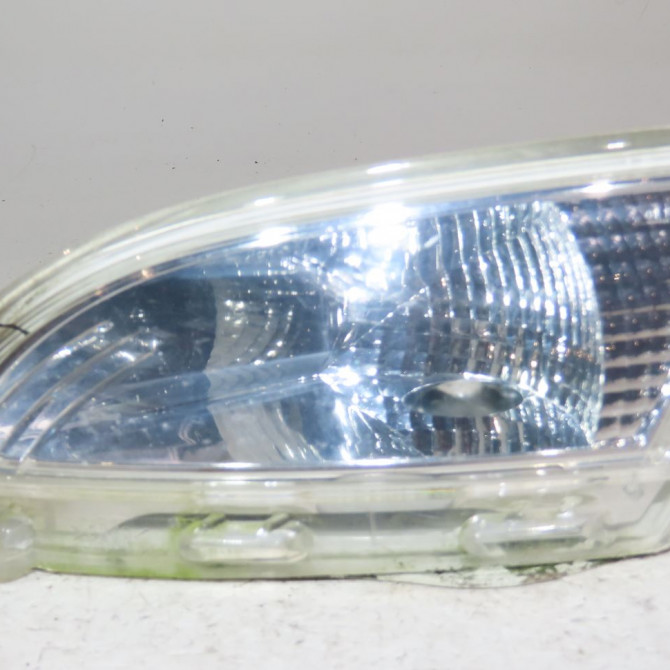 Clignotant gauche occasion  Renault TWINGO II (CN0_) 1.5 dci 75 (2010) 3 portes   261656873R  1