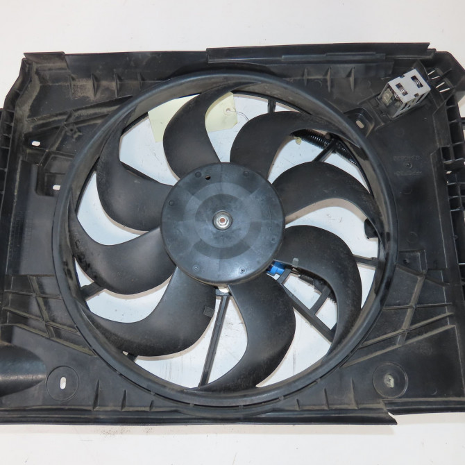 Moteur ventilateur radiateur occasion  Renault CLIO IV (BH_) 0.9 tce 90 (2012) 5 portes   214816703R  3