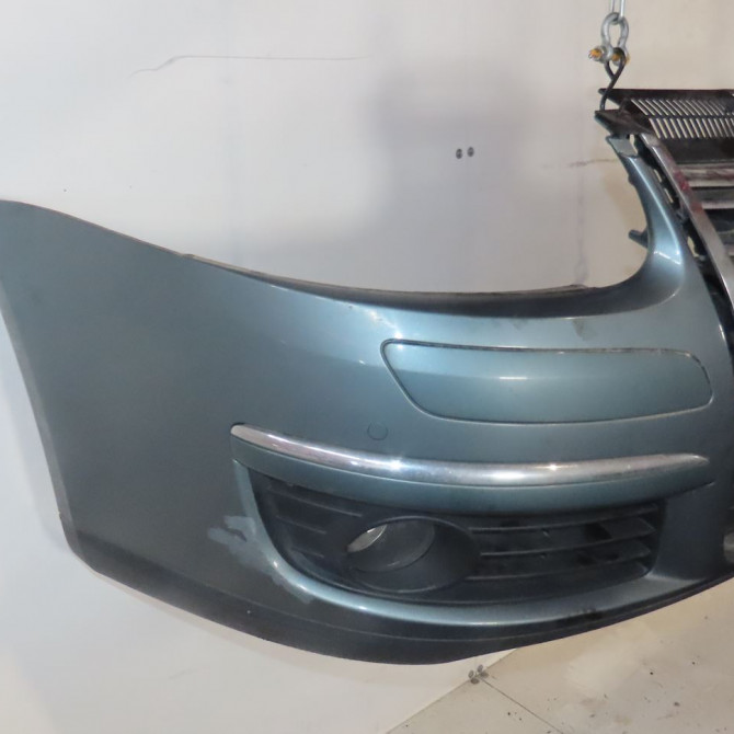 Pare-choc avant occasion  Volkswagen vw JETTA III (1K2) 1.9 tdi (2005-2010)   1K0807217AAGRU  2