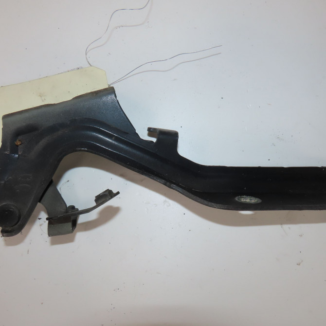 Compas d capot occasion  Nissan JUKE (F15) 1.5 dci (2010) 5 portes   65400BA60A  1