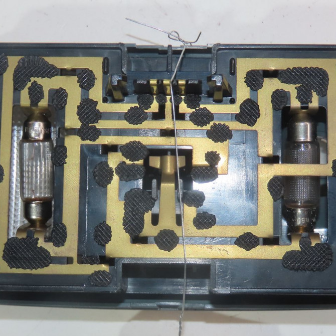 Plafonnier occasion  Renault MEGANE I (BA0/1_) 1.6 16v (ba04, ba0b, ba11, ba1j, ba16, ba19, ba1k, ba1v,... (1999-2002)   7700433409  2