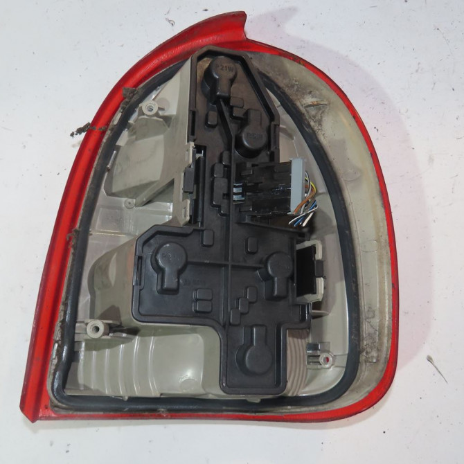 Feu arrière gauche occasion  Opel CORSA B (S93) 1.4 i (f08, f68, m68) (1993-2000)   90444141  2