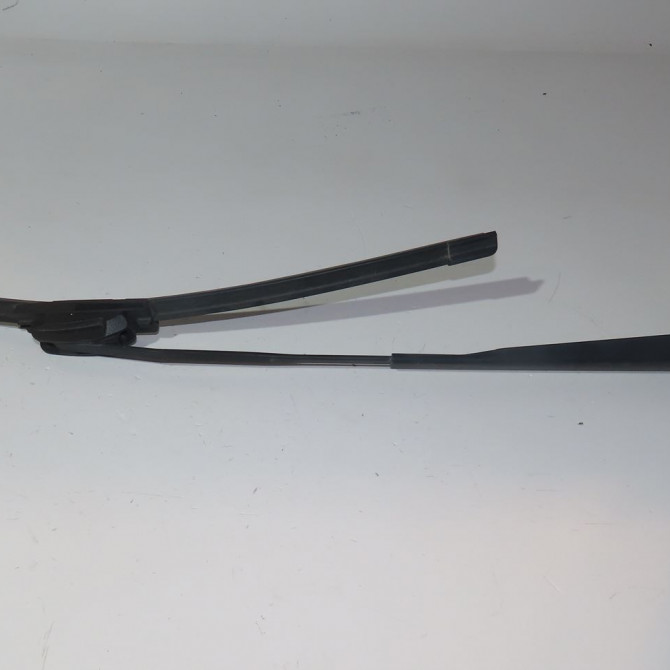 Bras essuie-glace avant gauche occasion  Dacia LOGAN MCV (KS_) 1.6 16v hi-flex (2009)   288812938R  1